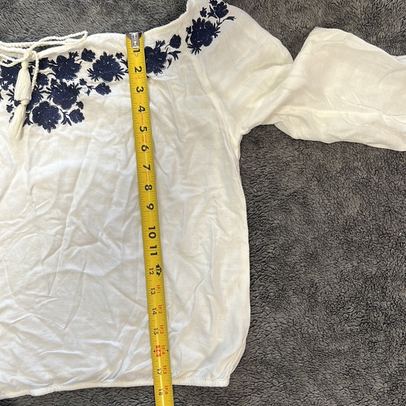 Hollister off shoulder peasant blouse - Picture 8 of 9